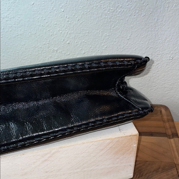 Isabella Fiore Black Patent Leather Magnet Close Clutch Strap - Picture 12 of 16